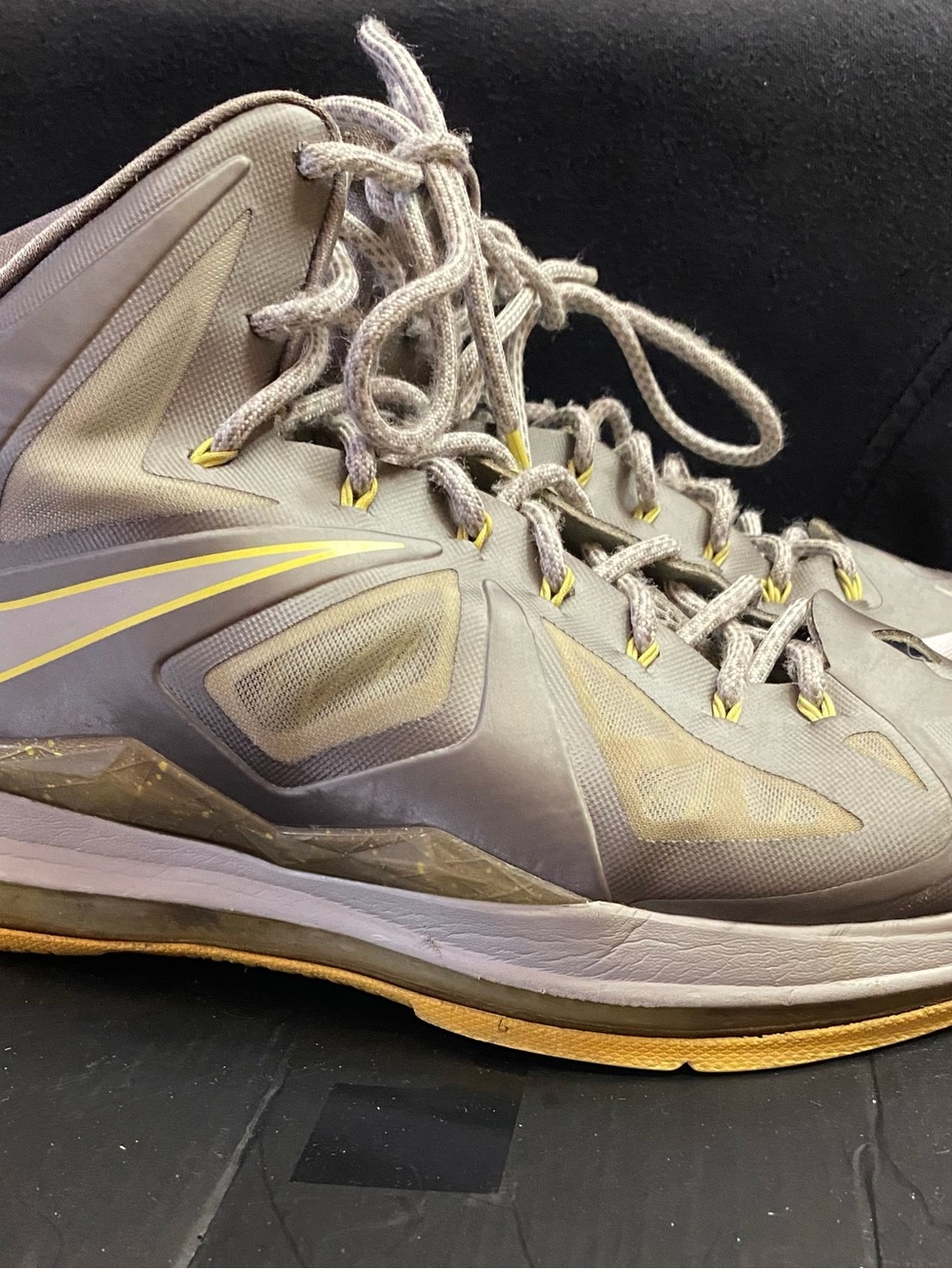 RARE - Nike Men’s Gray with Yellow Accent Athletic Shoes